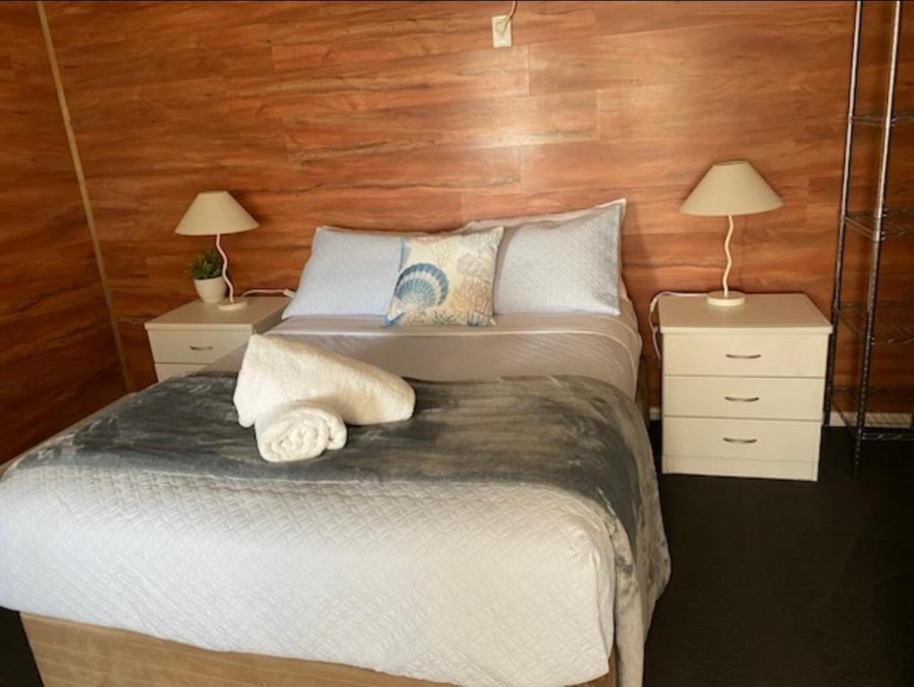 Norfolk Pines Motel Merimbula Extérieur photo