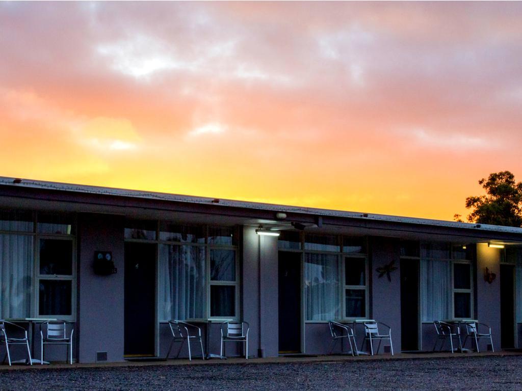 Norfolk Pines Motel Merimbula Extérieur photo
